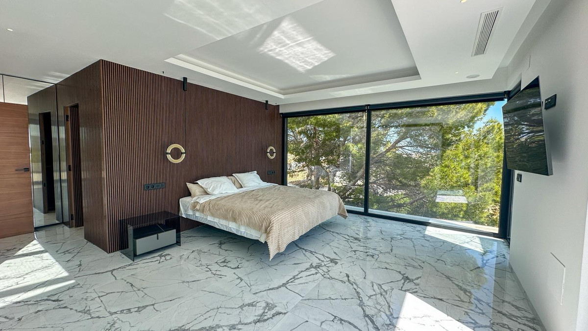 Se vende Villa - Chalet de 4 dormitorios en Costa Blanca, Alicante, España