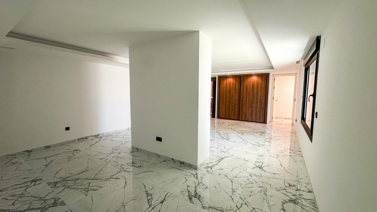 Se vende Villa - Chalet de 4 dormitorios en Costa Blanca, Alicante, España