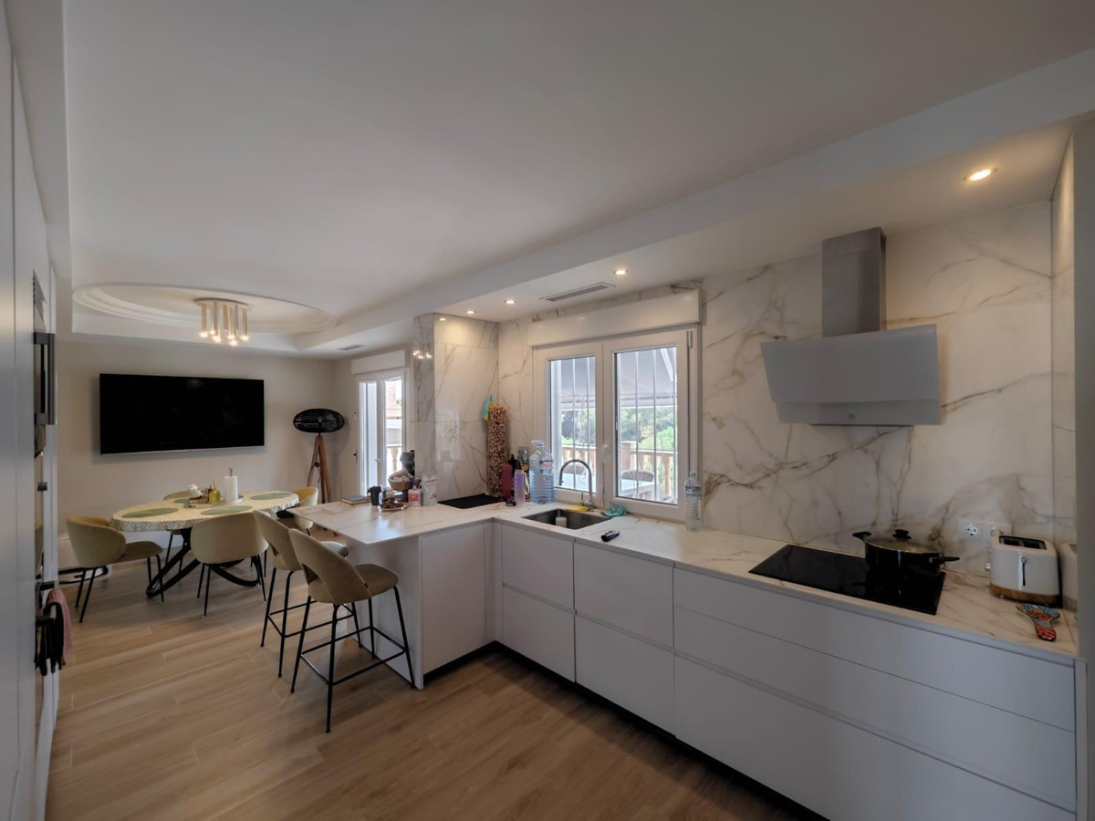 Se vende Villa - Chalet de 4 dormitorios en Costa Blanca, Alicante, España