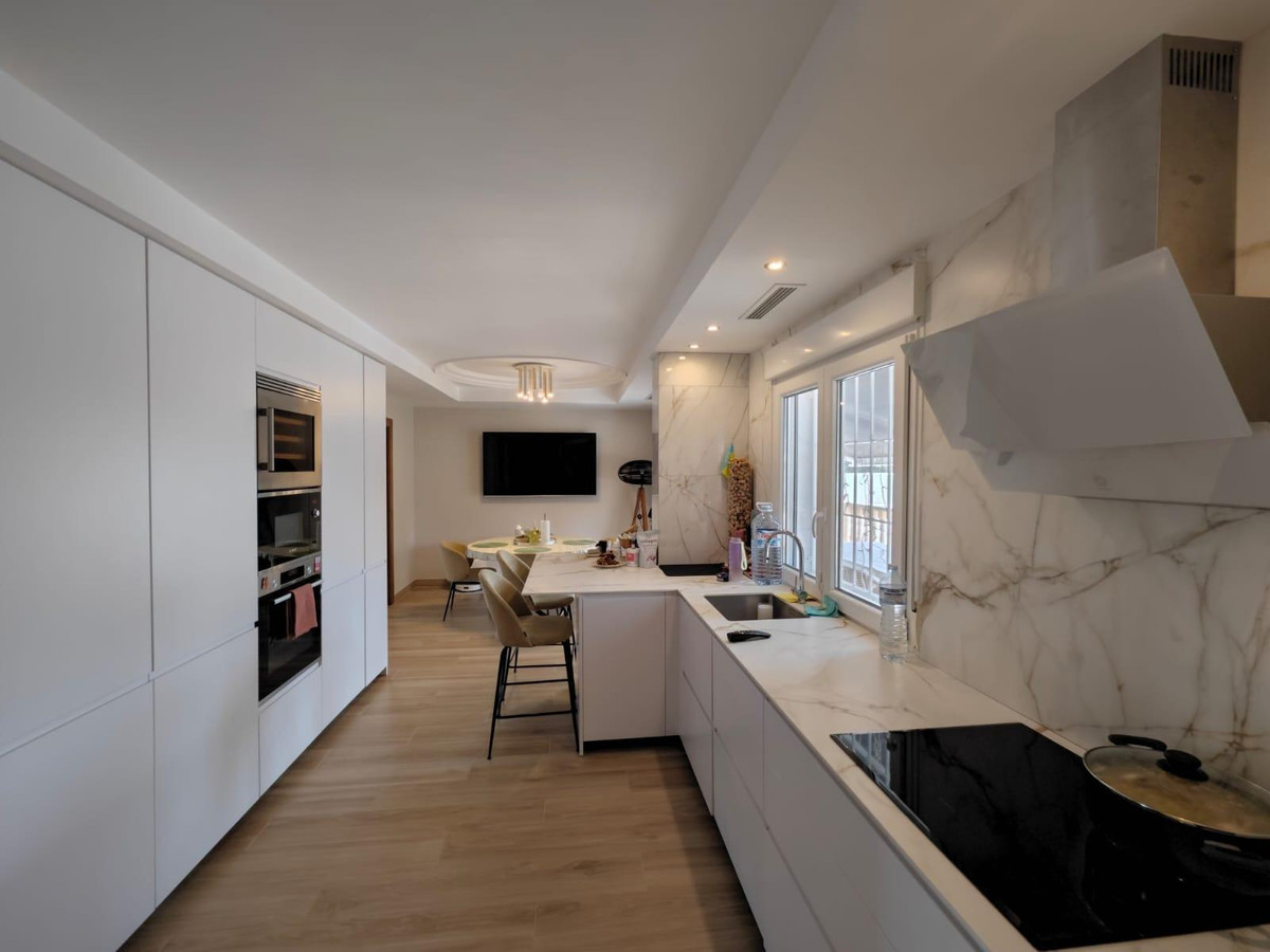 Se vende Villa - Chalet de 4 dormitorios en Costa Blanca, Alicante, España