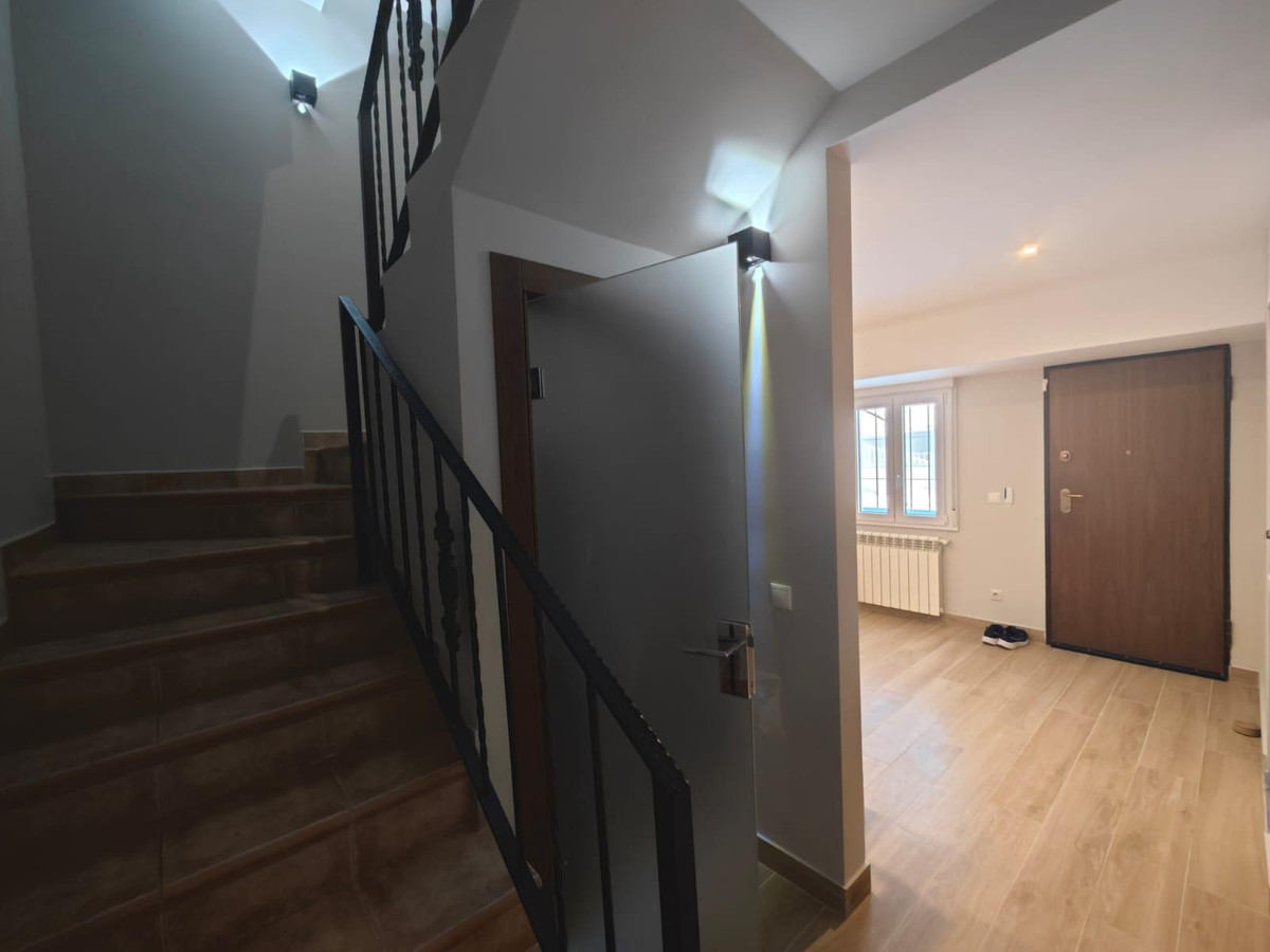Se vende Villa - Chalet de 4 dormitorios en Costa Blanca, Alicante, España