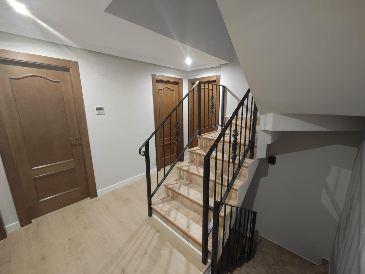Se vende Villa - Chalet de 4 dormitorios en Costa Blanca, Alicante, España