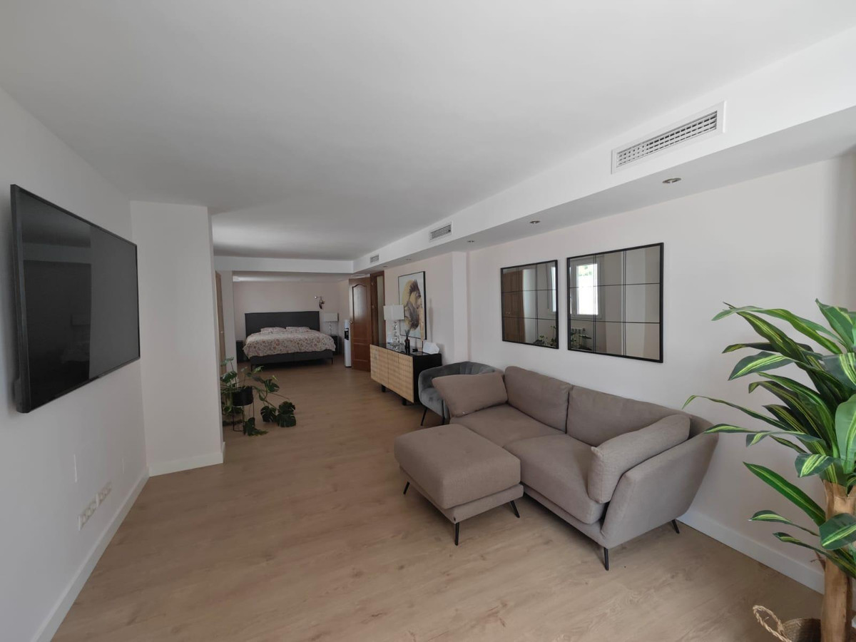 Se vende Villa - Chalet de 4 dormitorios en Costa Blanca, Alicante, España