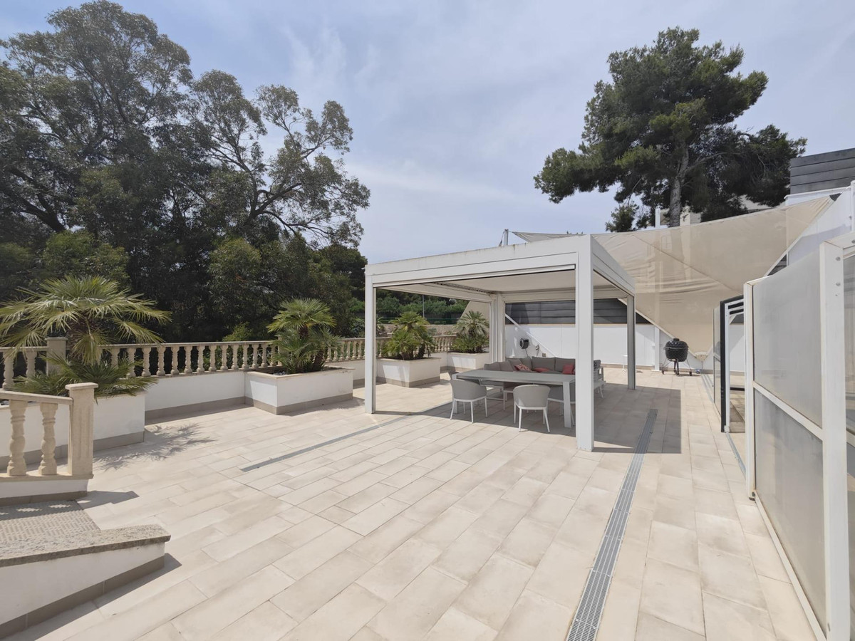 Se vende Villa - Chalet de 4 dormitorios en Costa Blanca, Alicante, España