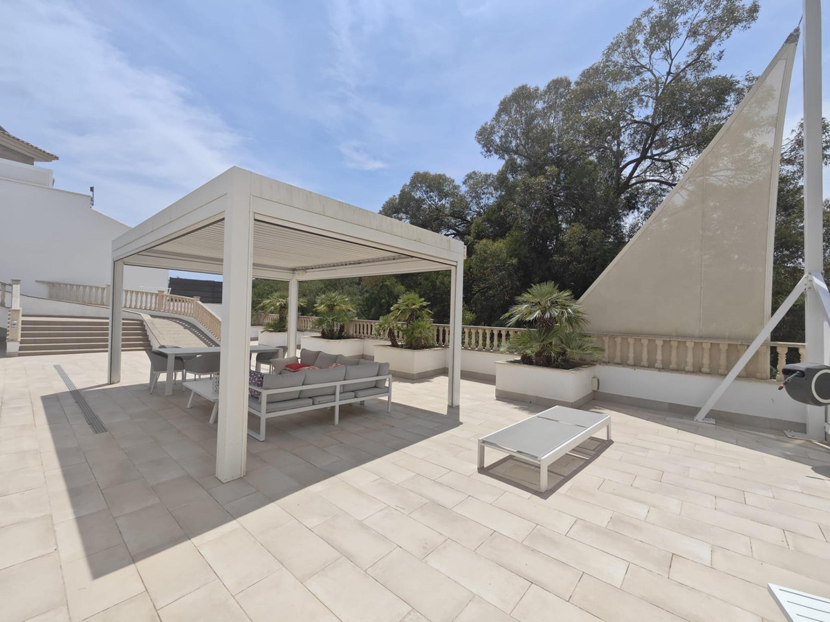 Se vende Villa - Chalet de 4 dormitorios en Costa Blanca, Alicante, España