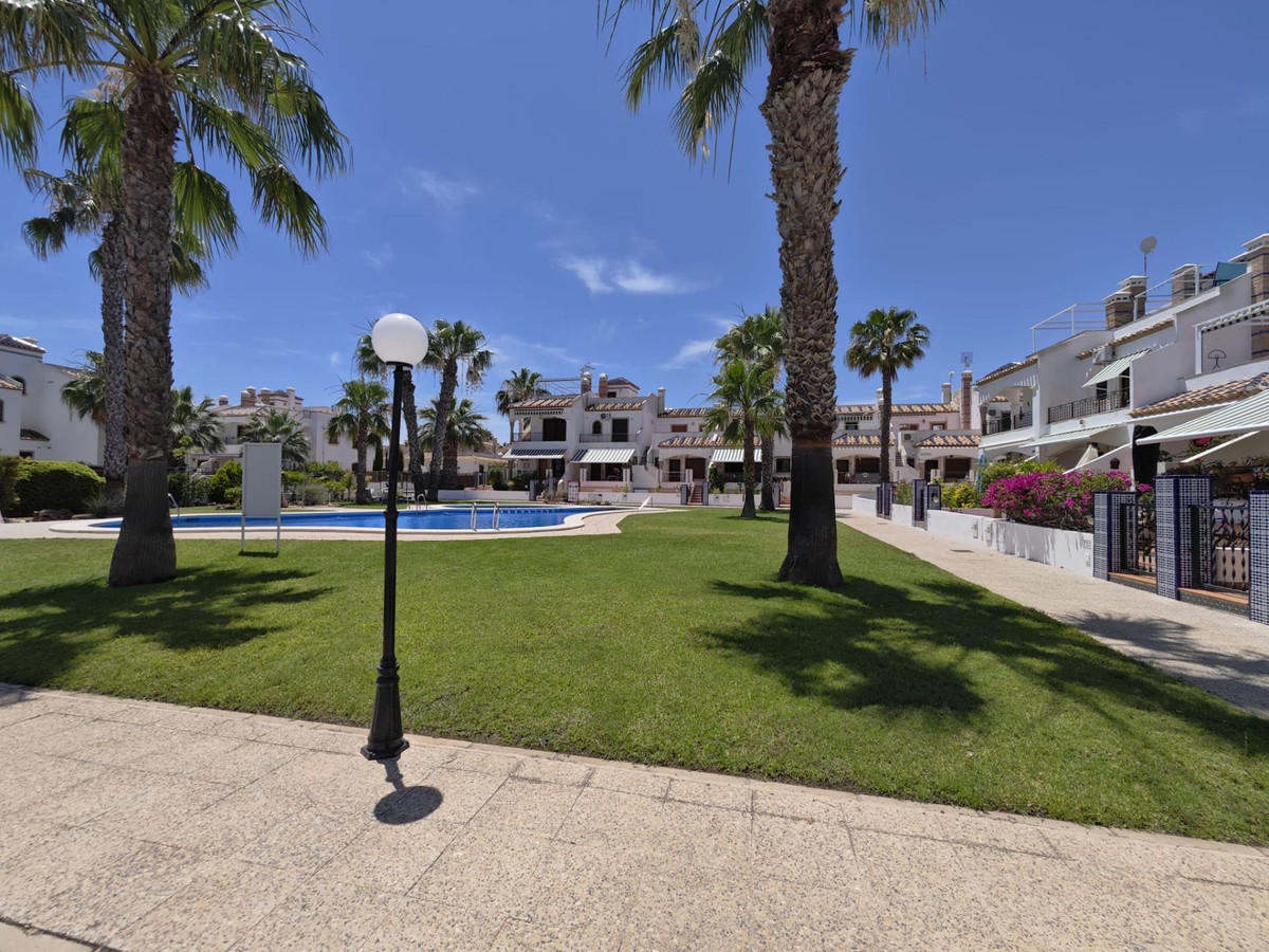 2 Bed Apartment for sale in Orihuela Costa Costa Blanca, Alicante, Spain