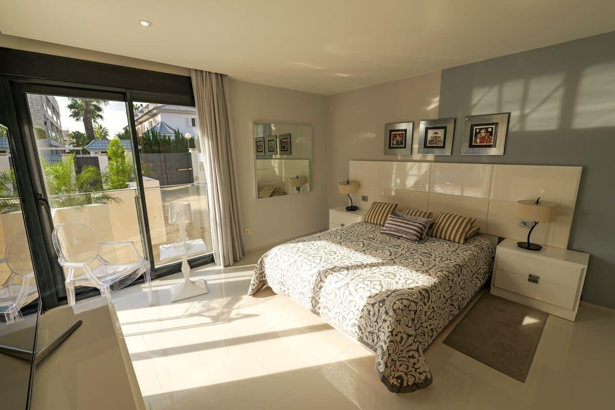 3 Bed Townhouse for sale in La Veleta Costa Blanca, Alicante, Spain