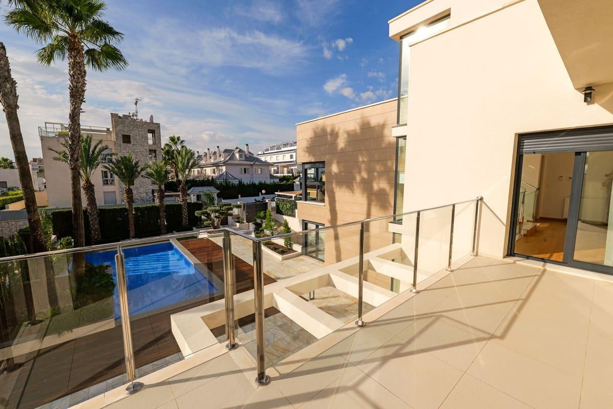 3 Bed Townhouse for sale in La Veleta Costa Blanca, Alicante, Spain