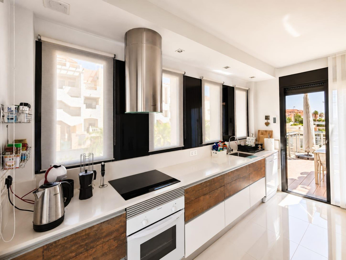 5 Bed Townhouse for sale in La Zenia Costa Blanca, Alicante, Spain