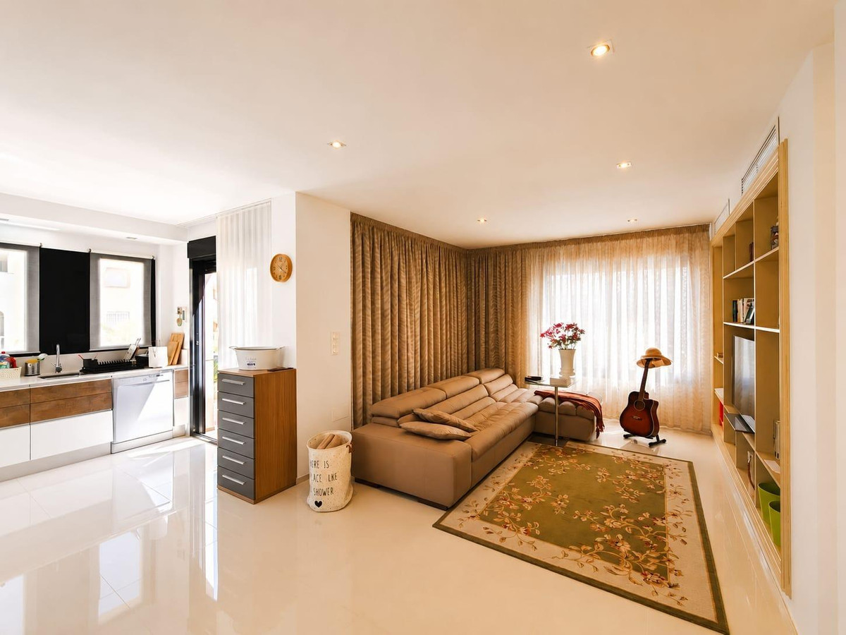 5 Bed Townhouse for sale in La Zenia Costa Blanca, Alicante, Spain