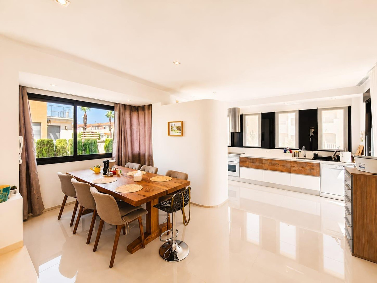5 Bed Townhouse for sale in La Zenia Costa Blanca, Alicante, Spain