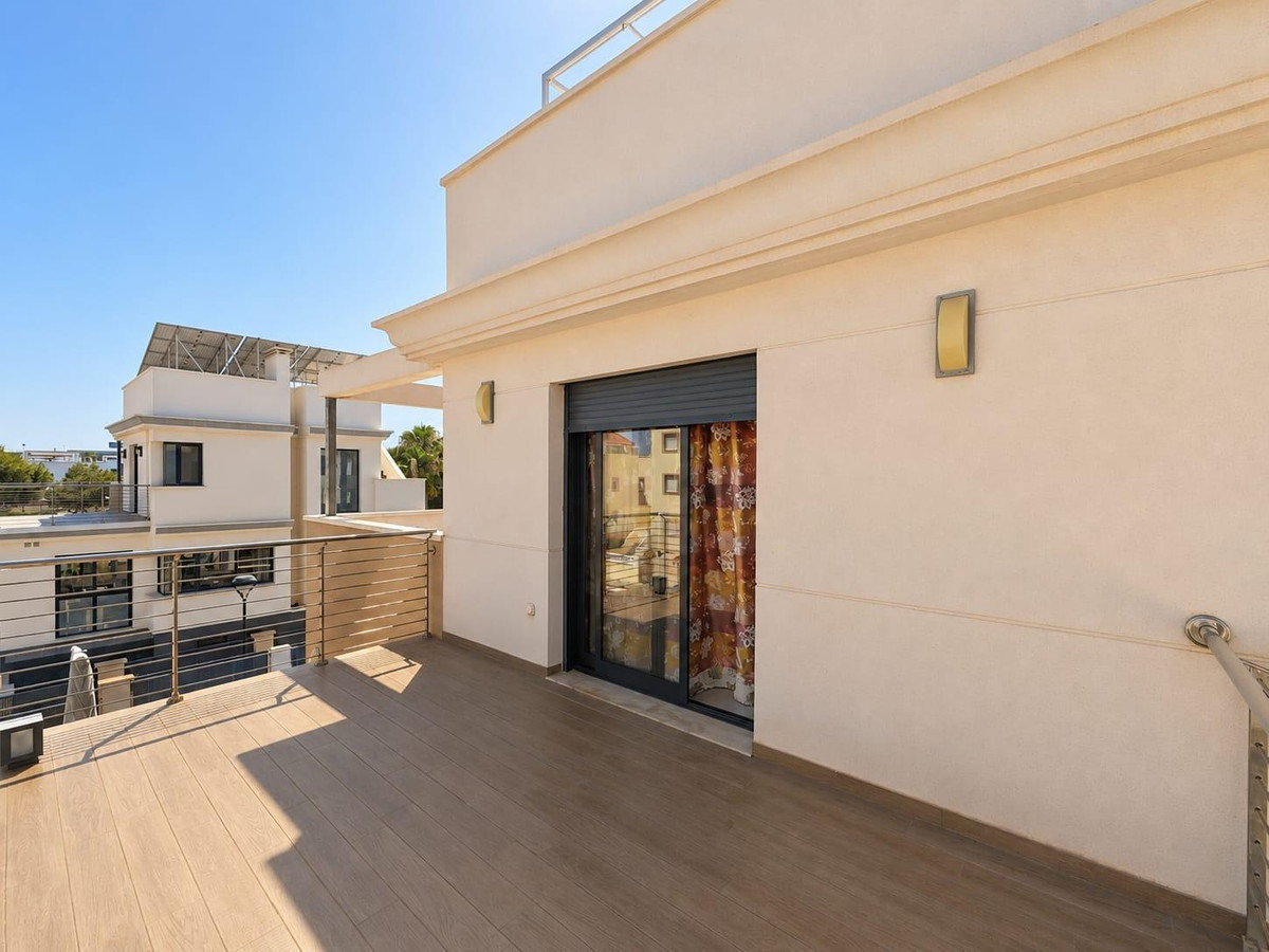 5 Bed Townhouse for sale in La Zenia Costa Blanca, Alicante, Spain
