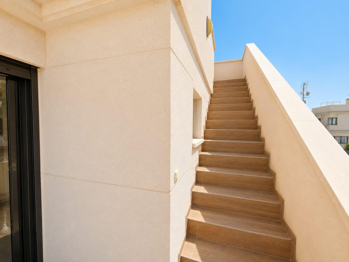 5 Bed Townhouse for sale in La Zenia Costa Blanca, Alicante, Spain