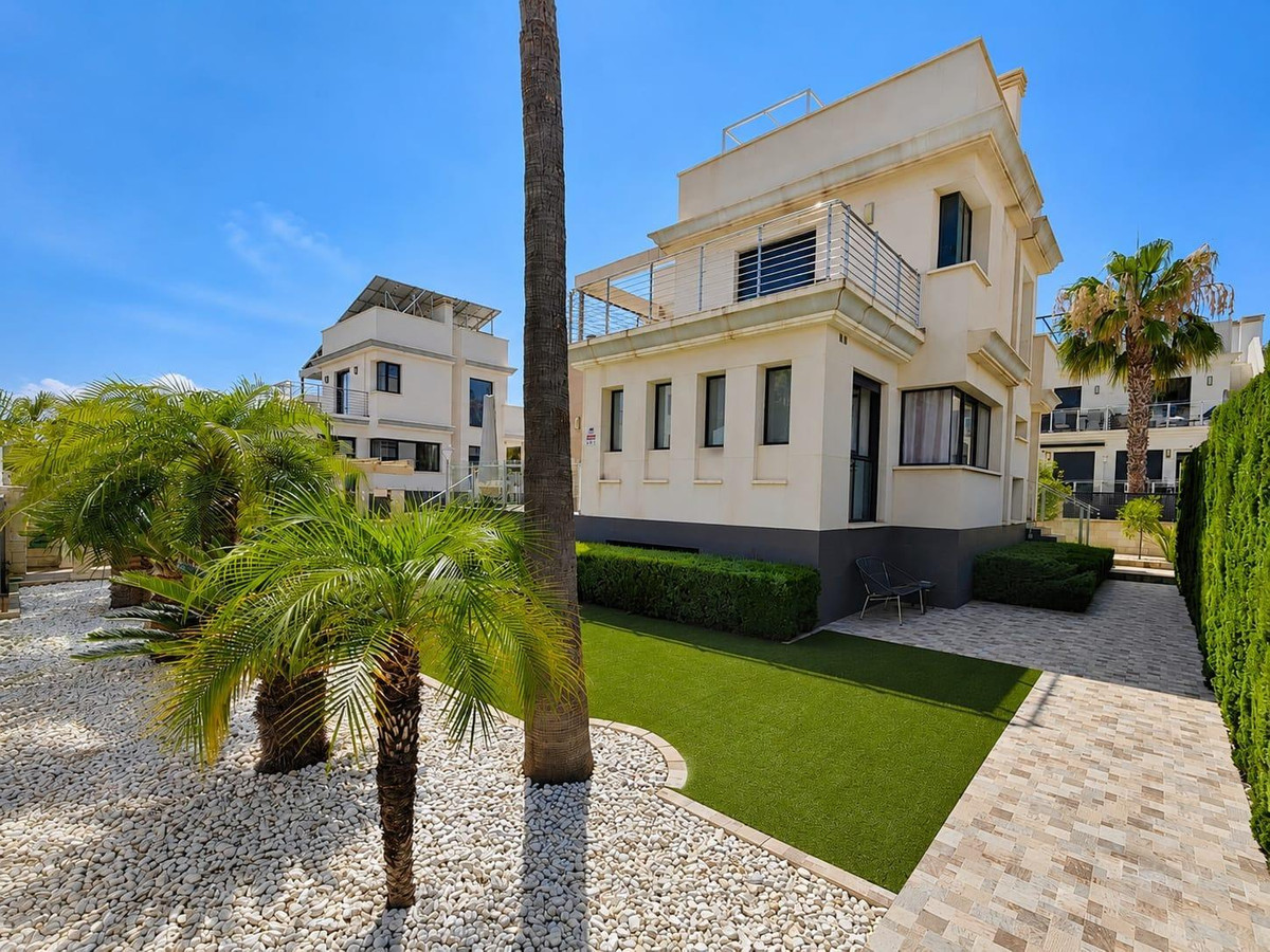 5 Bed Townhouse for sale in La Zenia Costa Blanca, Alicante, Spain