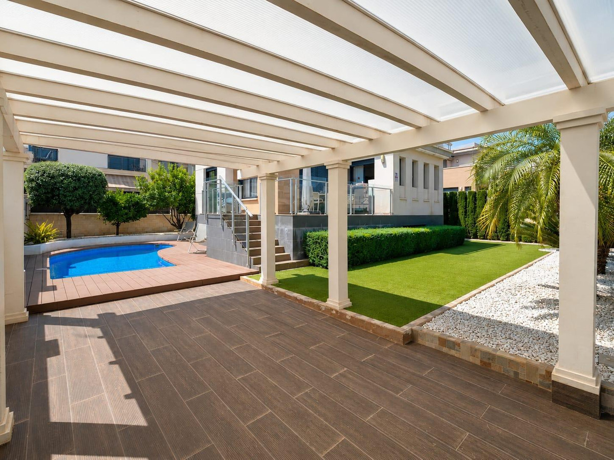5 Bed Townhouse for sale in La Zenia Costa Blanca, Alicante, Spain