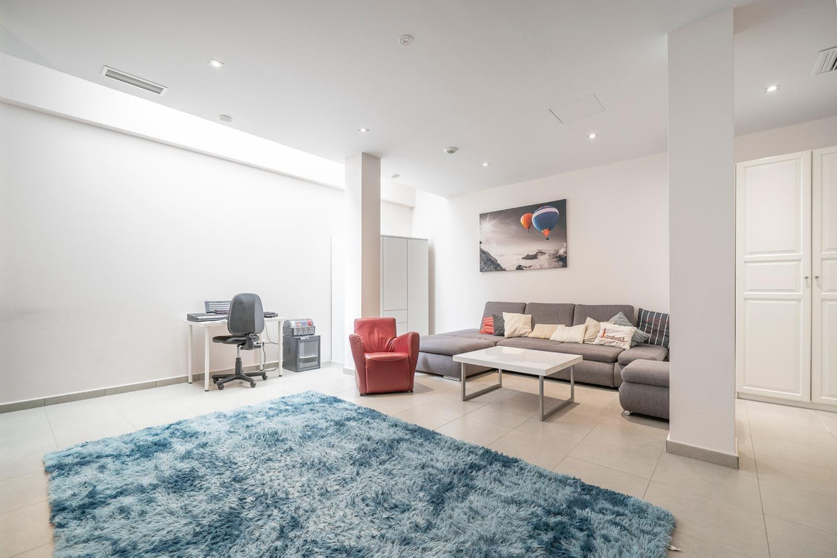 Se vende Villa - Chalet de 5 dormitorios en Costa Blanca, Alicante, España