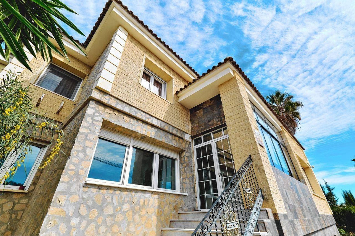5 Bed Townhouse for sale in Campoamor Costa Blanca, Alicante, Spain