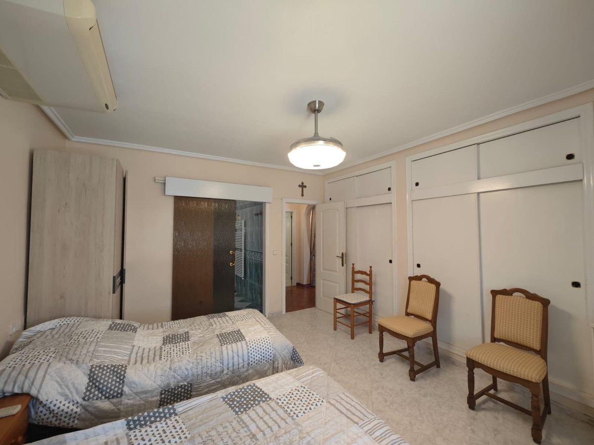 Se vende Villa - Chalet de 3 dormitorios en Costa Blanca, Alicante, España