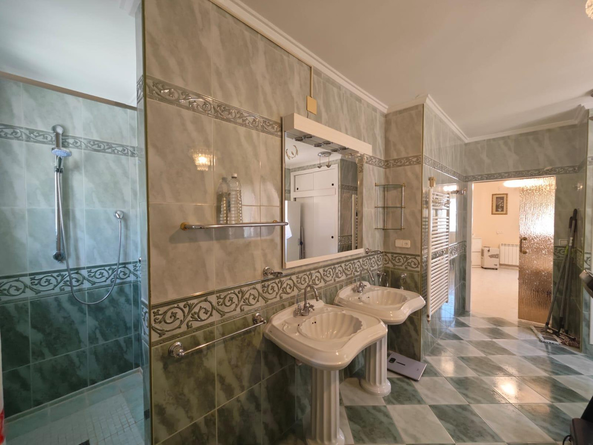 Se vende Villa - Chalet de 3 dormitorios en Costa Blanca, Alicante, España