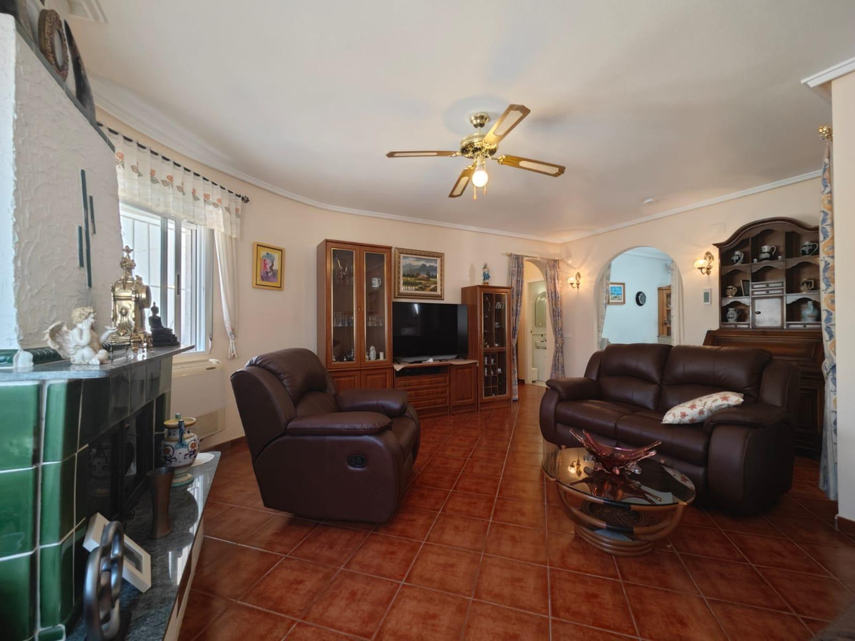 Se vende Villa - Chalet de 3 dormitorios en Costa Blanca, Alicante, España