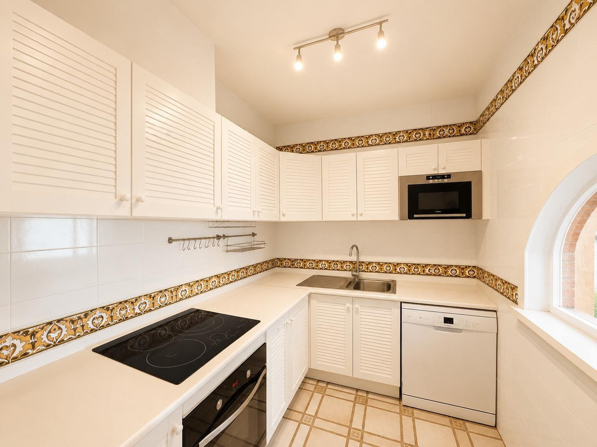 2 Bed Apartment for sale in Villamartin Costa Blanca, Alicante, Spain
