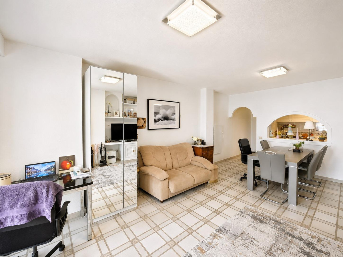 2 Bed Apartment for sale in Villamartin Costa Blanca, Alicante, Spain