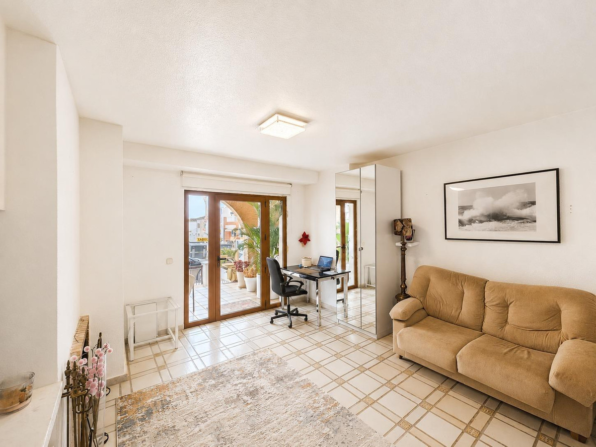 2 Bed Apartment for sale in Villamartin Costa Blanca, Alicante, Spain