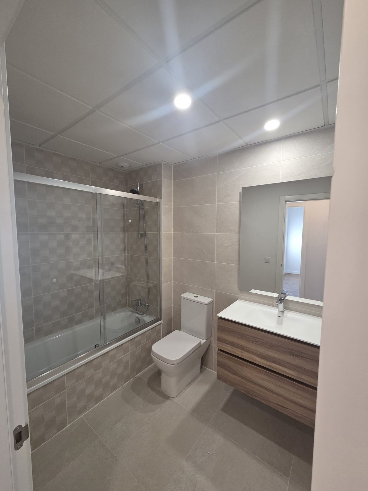 3 Bed Apartment for sale in Estepona Costa Del Sol, Málaga, Spain