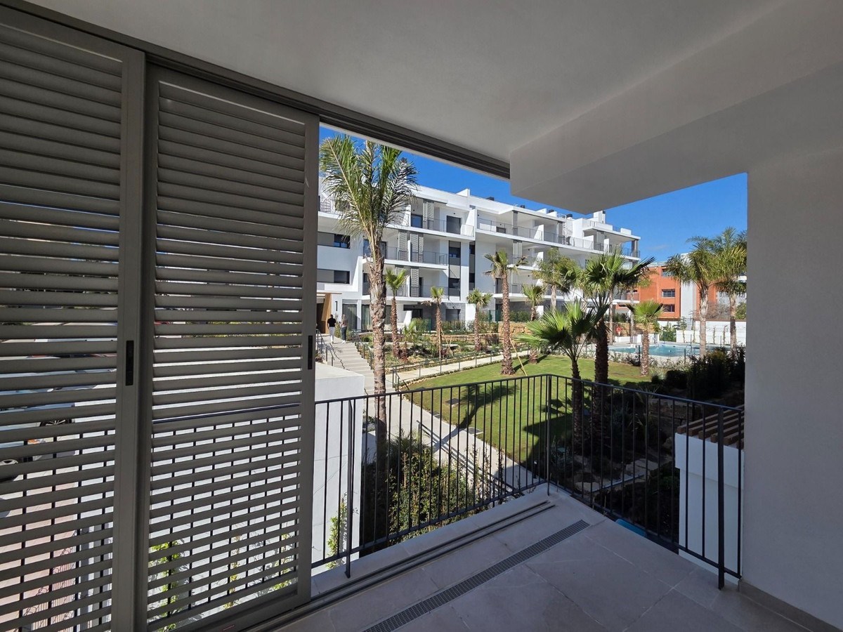 3 Bed Apartment for sale in Estepona Costa Del Sol, Málaga, Spain