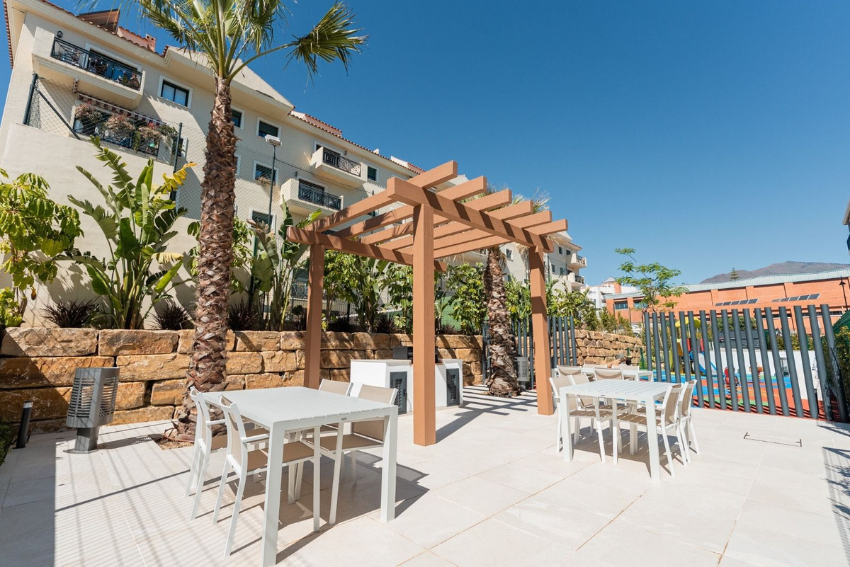 3 Bed Apartment for sale in Estepona Costa Del Sol, Málaga, Spain