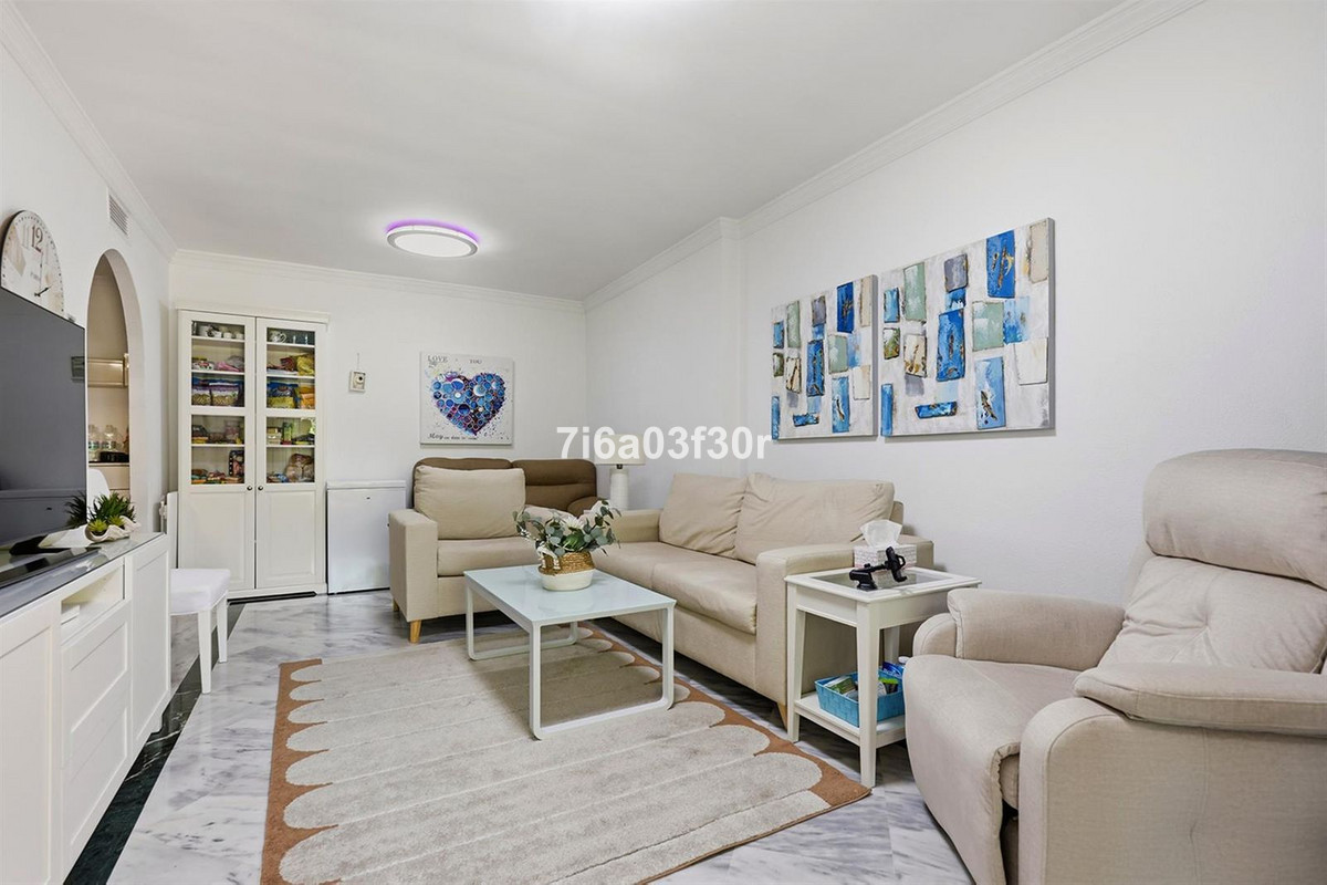 Se vende Apartamento Planta Media de 2 dormitorios en Costa Del Sol, Málaga, España
