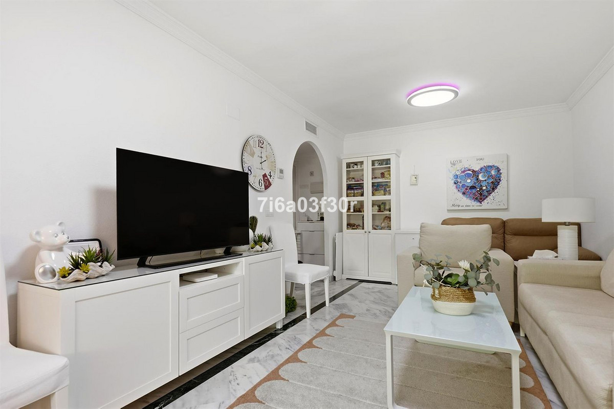 Se vende Apartamento Planta Media de 2 dormitorios en Costa Del Sol, Málaga, España