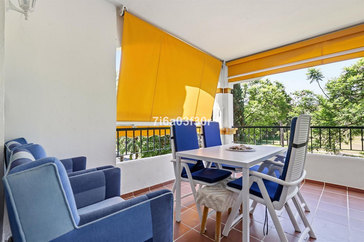 Se vende Apartamento Planta Media de 2 dormitorios en Costa Del Sol, Málaga, España