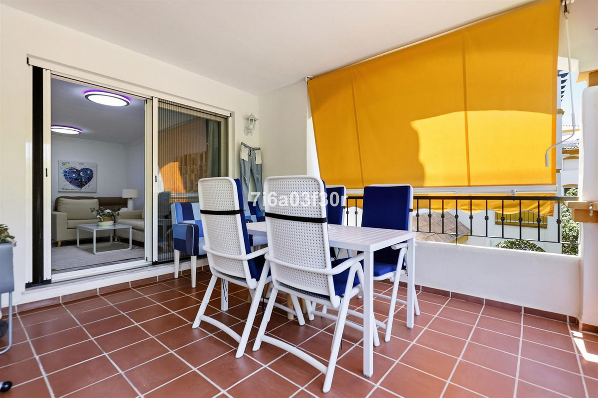 Se vende Apartamento Planta Media de 2 dormitorios en Costa Del Sol, Málaga, España
