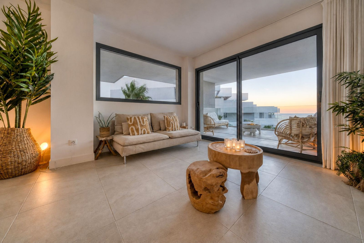 3 Bed Apartment for sale in La Duquesa Costa Del Sol, Málaga, Spain