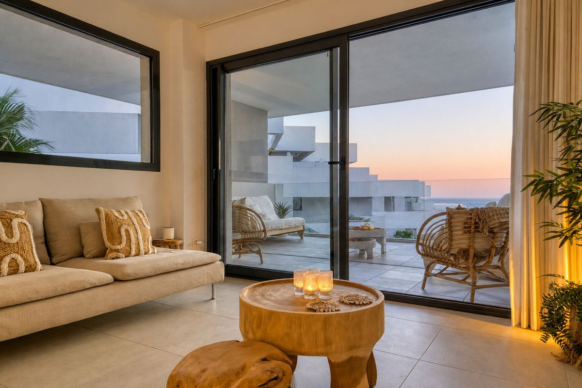 3 Bed Apartment for sale in La Duquesa Costa Del Sol, Málaga, Spain