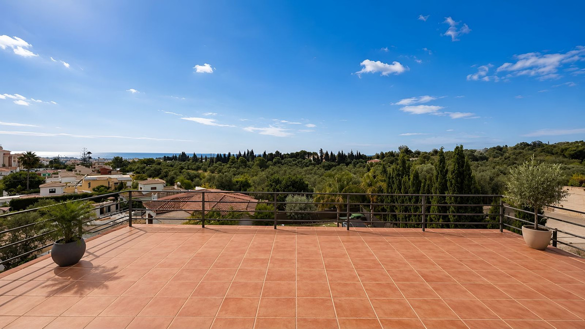 5 Bed Townhouse for sale in Málaga Costa Del Sol, Málaga, Spain