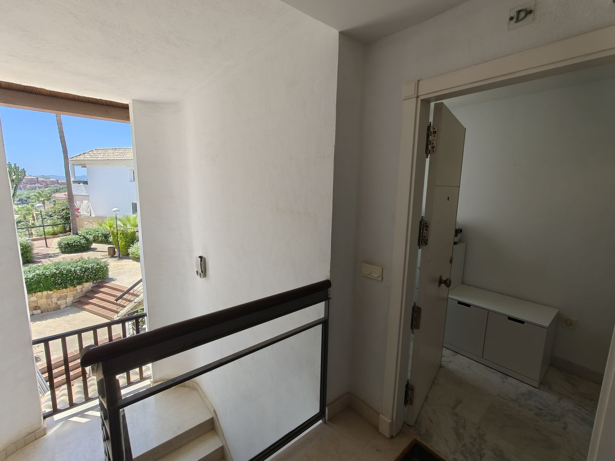 3 Bed Apartment for sale in Benalmadena Costa Costa Del Sol, Málaga, Spain