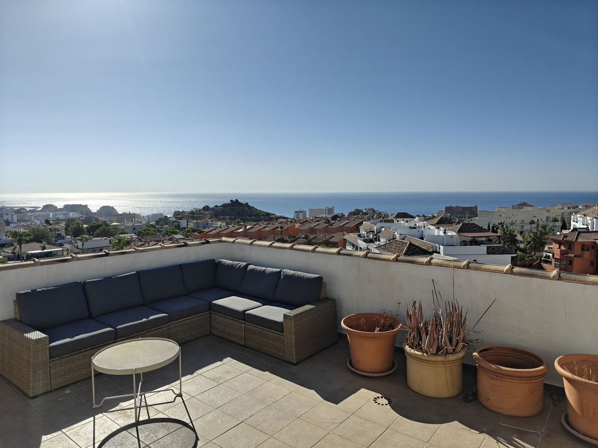 3 Bed Apartment for sale in Benalmadena Costa Costa Del Sol, Málaga, Spain