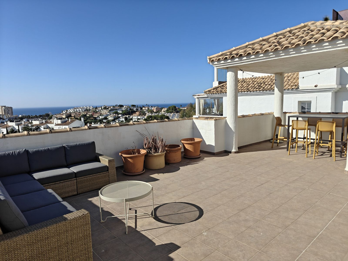 3 Bed Apartment for sale in Benalmadena Costa Costa Del Sol, Málaga, Spain