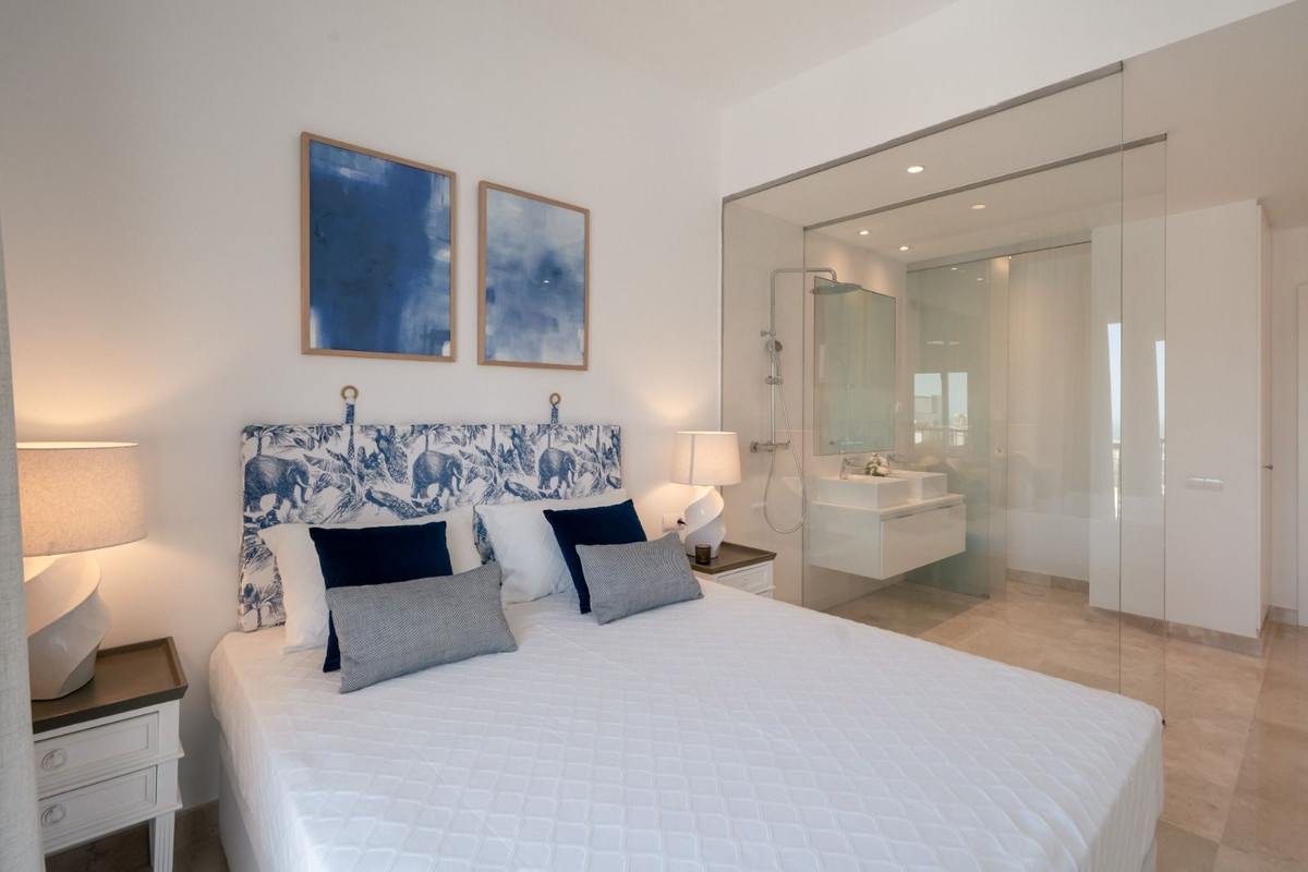 2 Bed Apartment for sale in Benahavís Costa Del Sol, Málaga, Spain