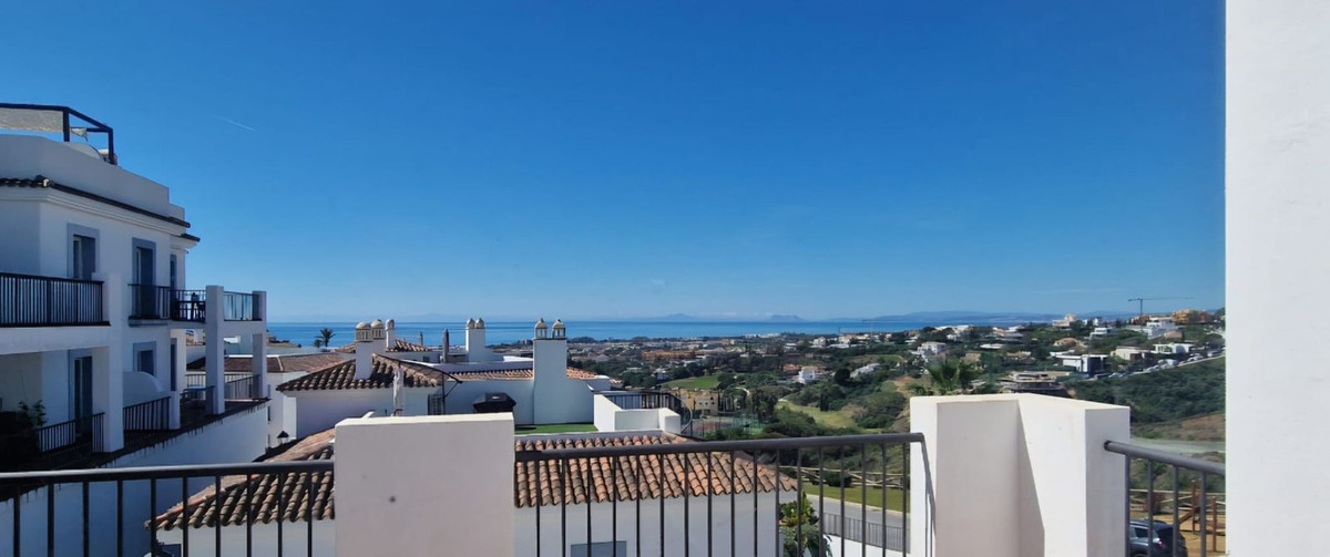 2 Bed Apartment for sale in Benahavís Costa Del Sol, Málaga, Spain
