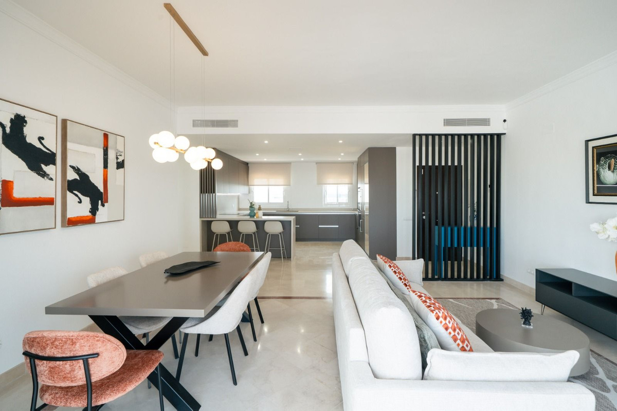 2 Bed Apartment for sale in Benahavís Costa Del Sol, Málaga, Spain