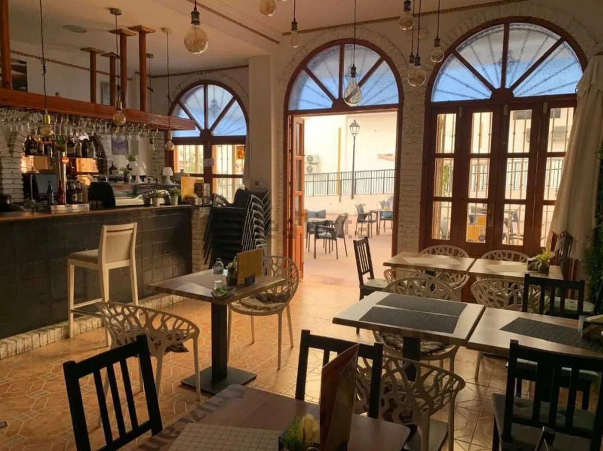 Commercial unit for sale in Benalmadena Costa Del Sol, Málaga, Spain