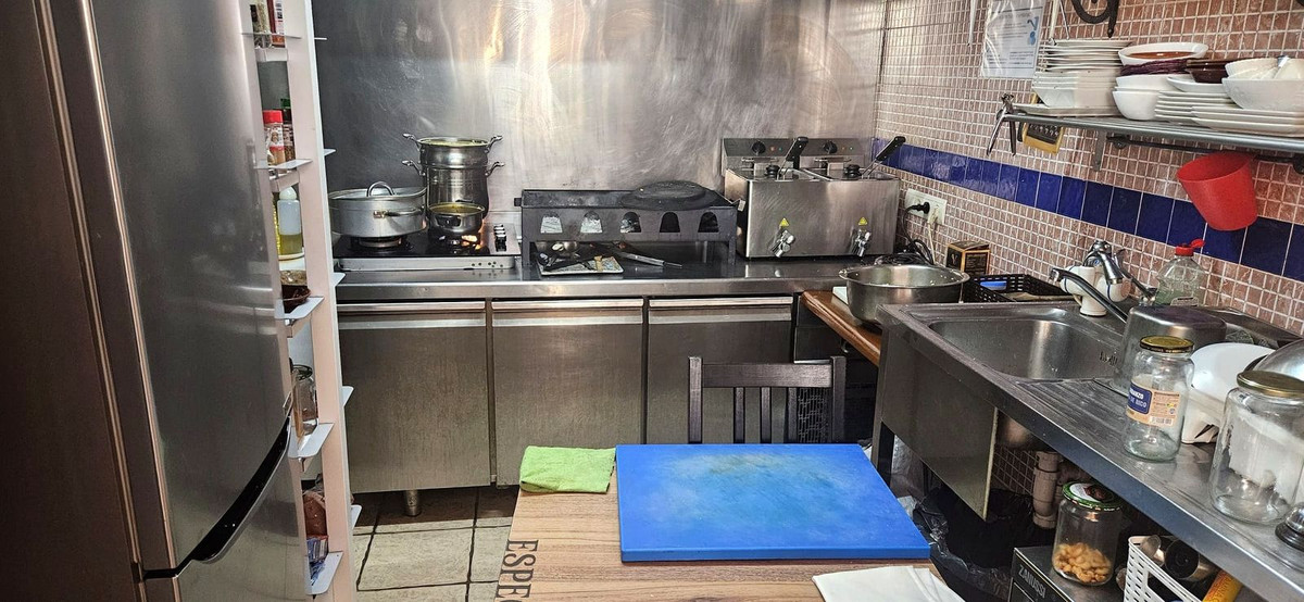 Commercial unit for sale in Benalmadena Costa Del Sol, Málaga, Spain