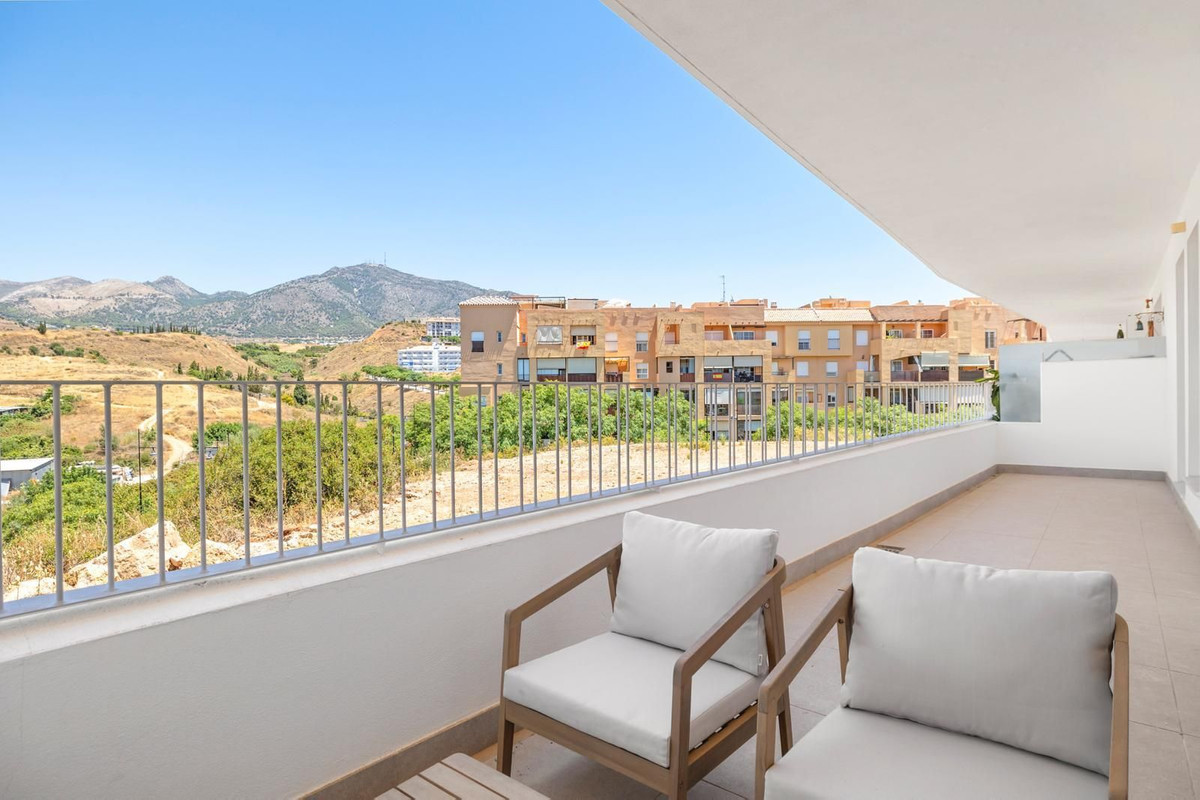 2 Bed Apartment for sale in Los Pacos Costa Del Sol, Málaga, Spain