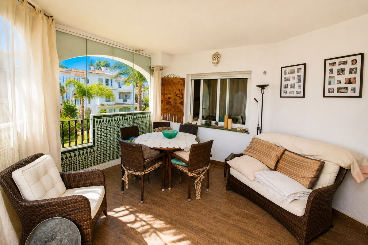 2 Bed Apartment for sale in Nueva Andalucía Costa Del Sol, Málaga, Spain