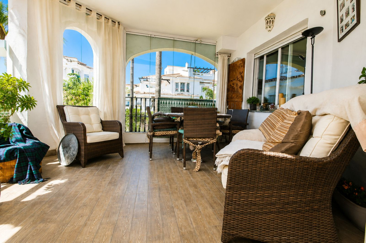 2 Bed Apartment for sale in Nueva Andalucía Costa Del Sol, Málaga, Spain