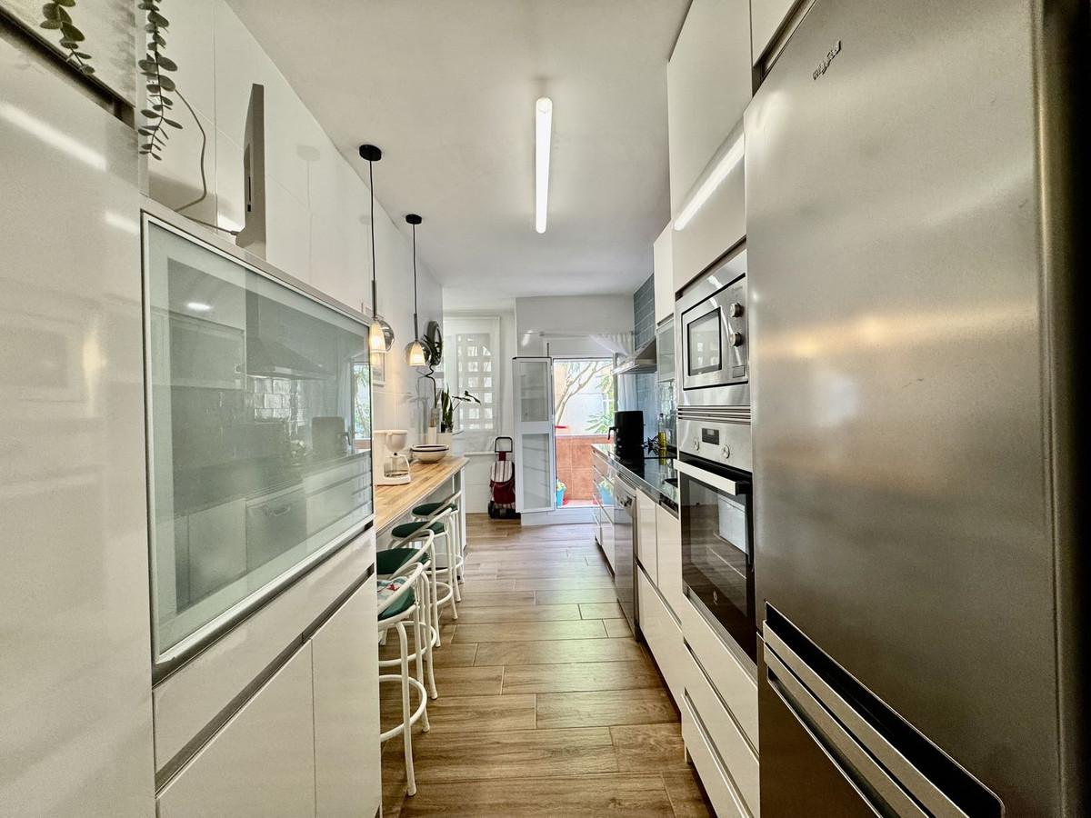 2 Bed Apartment for sale in Los Boliches Costa Del Sol, Málaga, Spain