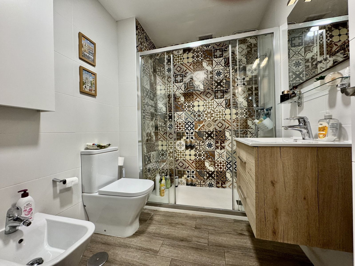 2 Bed Apartment for sale in Los Boliches Costa Del Sol, Málaga, Spain